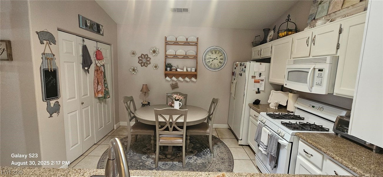 9708 Fionna Lane 103 Property Photo 8