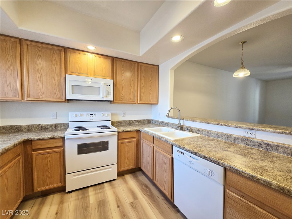 6160 Rumrill Street 232 Property Photo 4