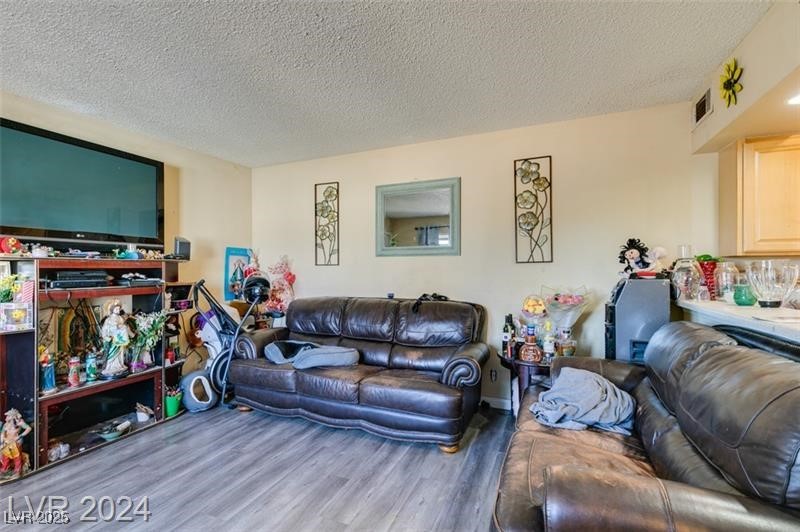 4316 Tara Avenue 4 Property Photo 7