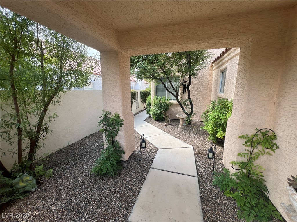 9353 Buckhaven Drive Property Photo 4