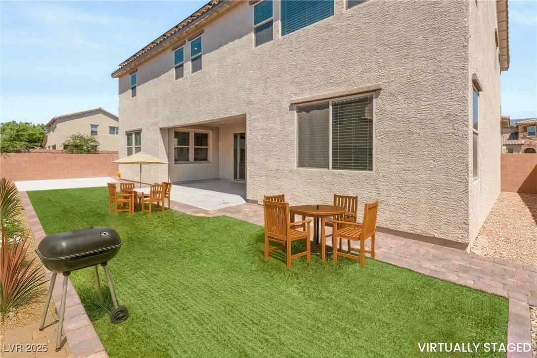 909 Aspen Hollow Court Property Photo 22