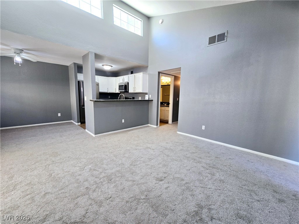 9325 West Desert Inn Road 229 Property Photo 2