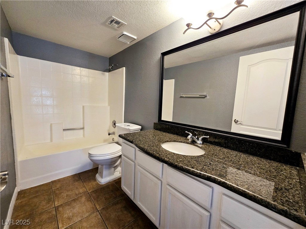 9325 West Desert Inn Road 229 Property Photo 16