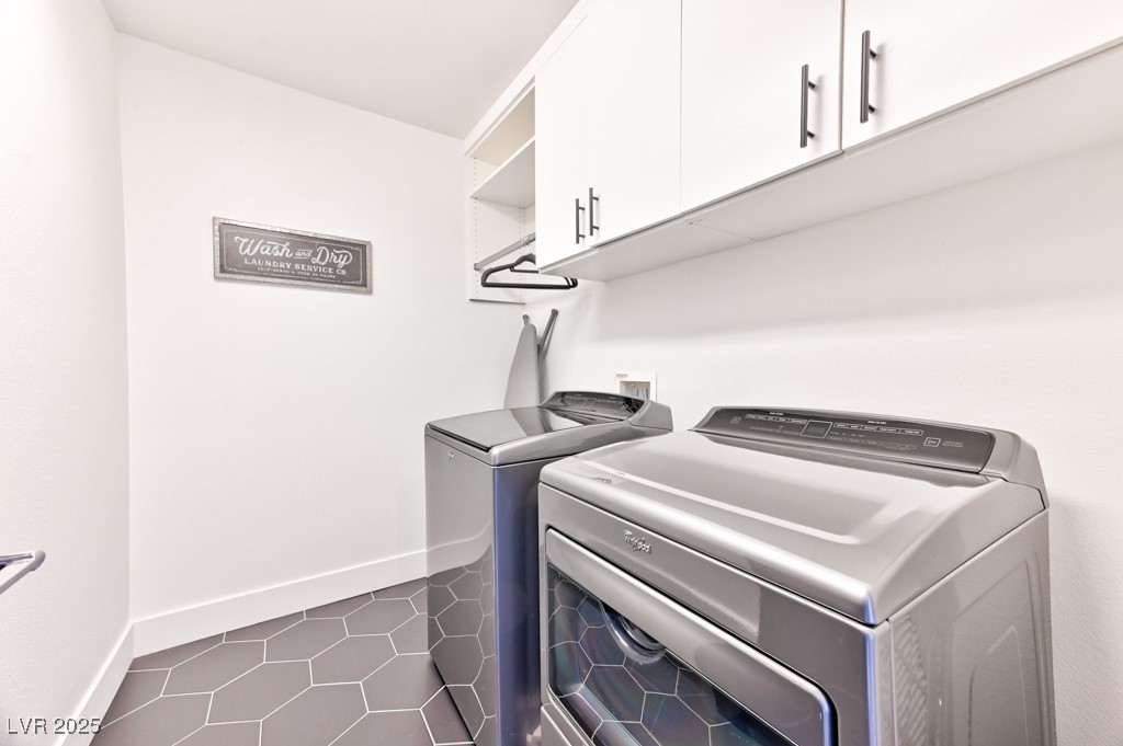 1041 Chestnut Chase Street Property Photo 42