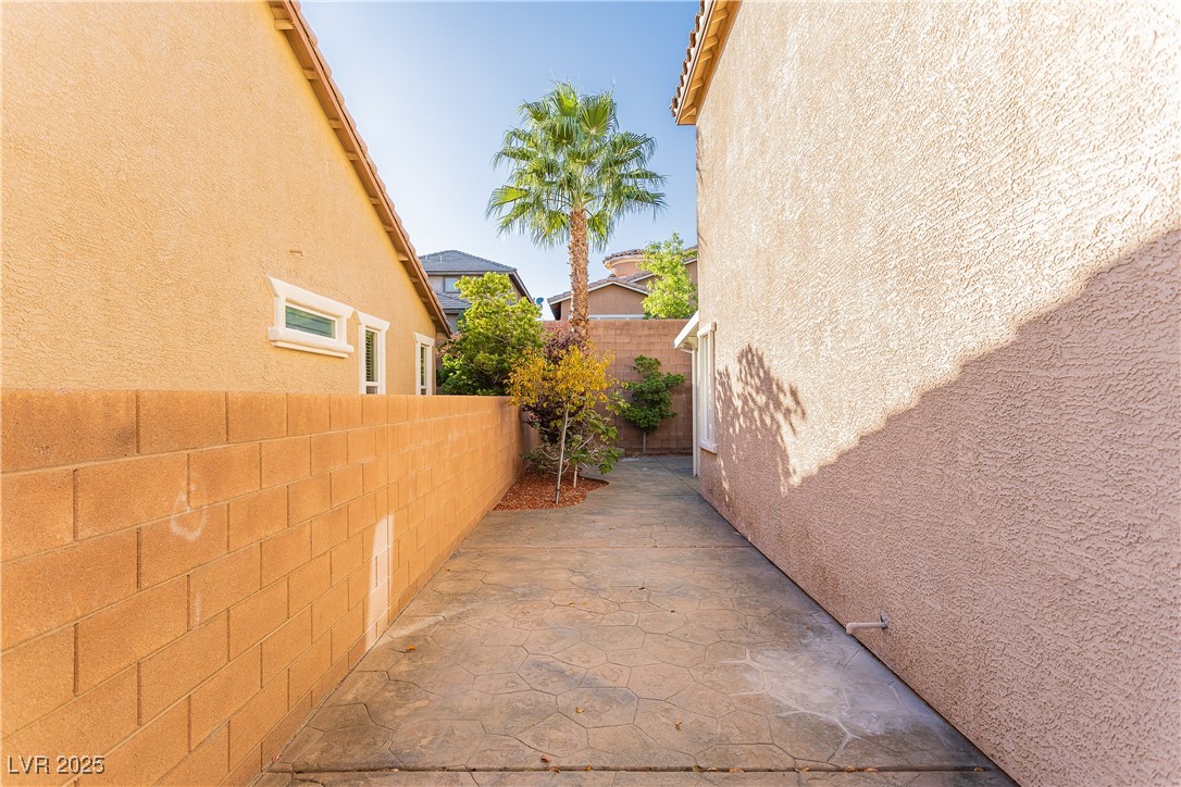 1041 Chestnut Chase Street Property Photo 46