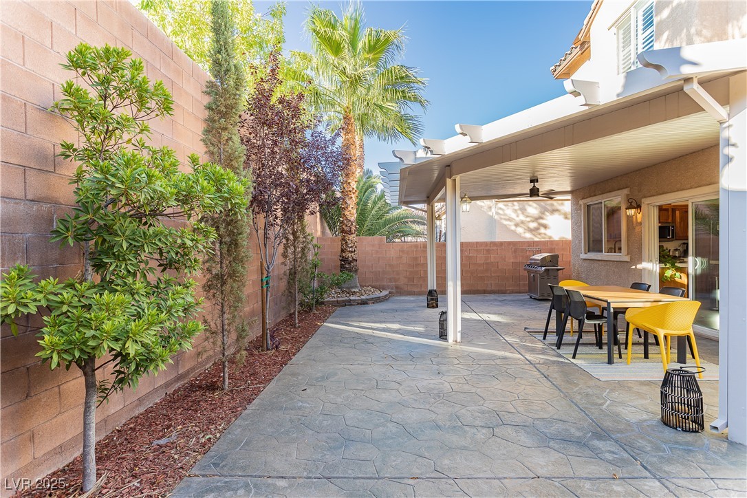 1041 Chestnut Chase Street Property Photo 53