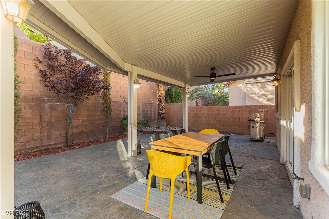 1041 Chestnut Chase Street Property Photo 55