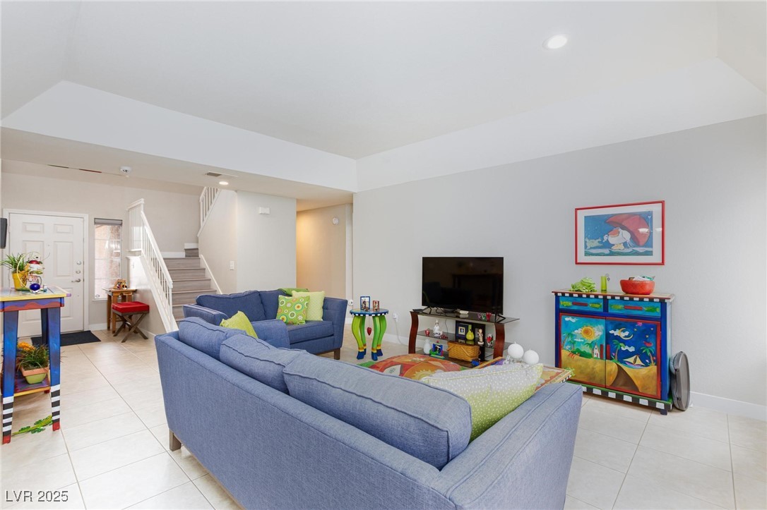 9836 Russett Wood Circle Property Photo 7