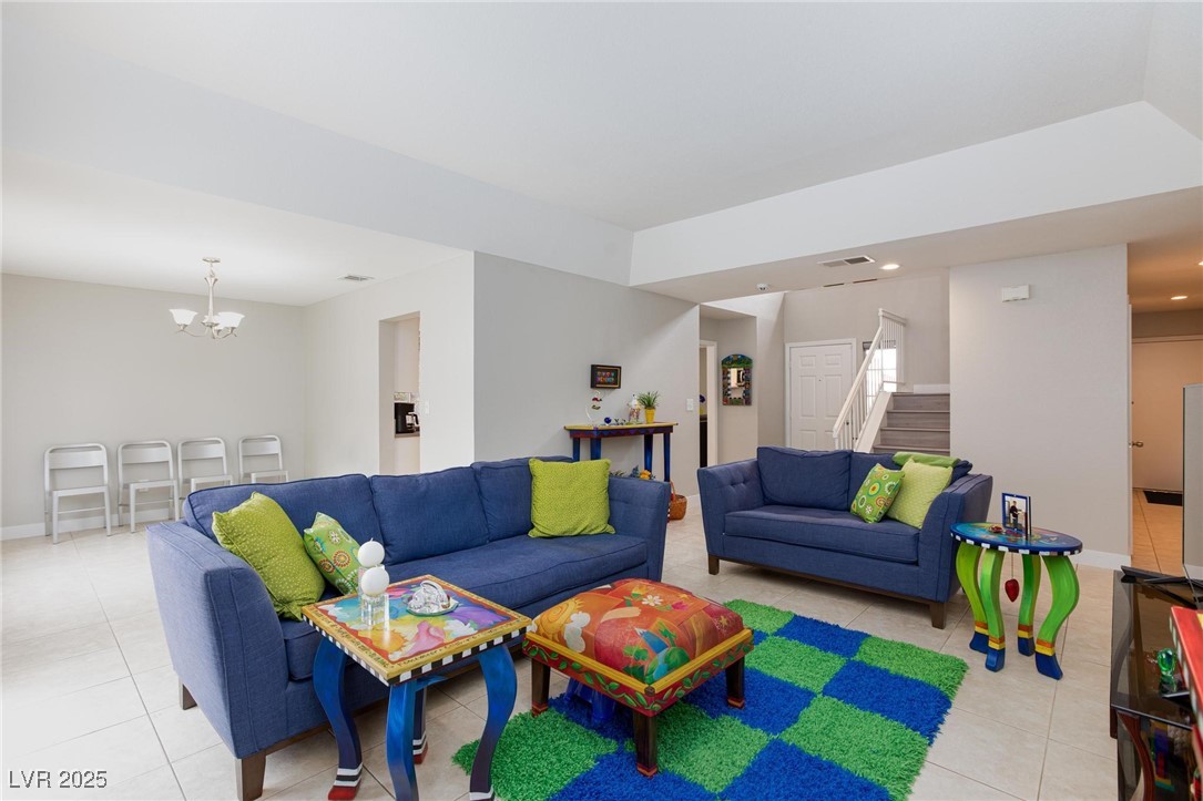 9836 Russett Wood Circle Property Photo 8