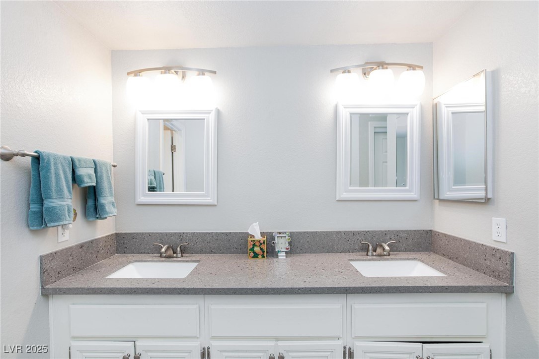 9836 Russett Wood Circle Property Photo 25