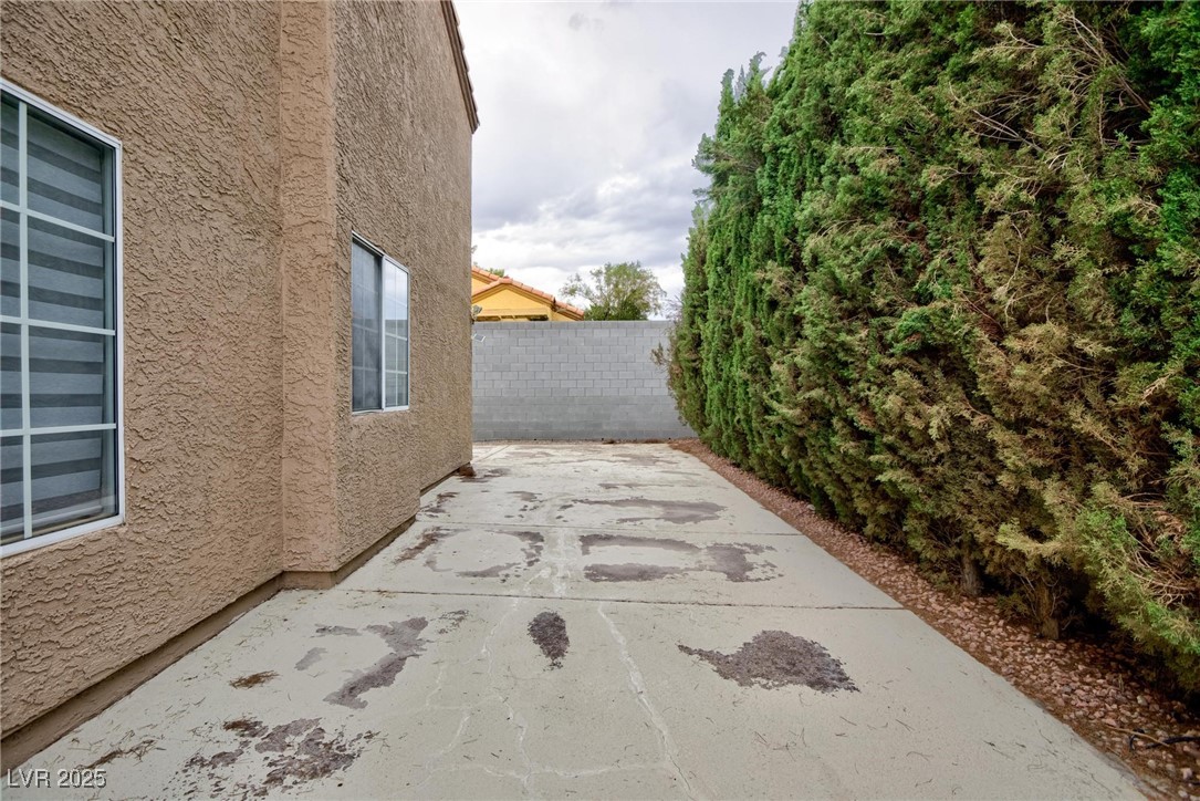 9836 Russett Wood Circle Property Photo 37