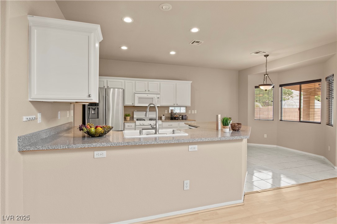 7633 Winterthur Court Property Photo 4