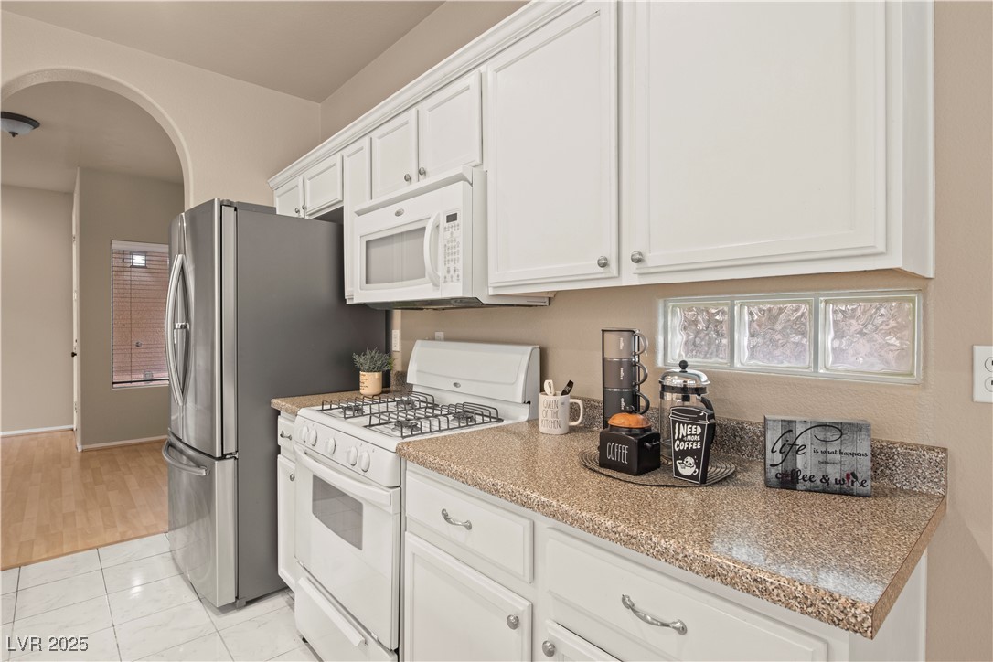 7633 Winterthur Court Property Photo 5