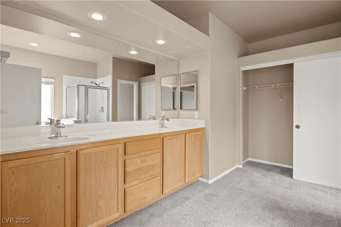 7633 Winterthur Court Property Photo 9