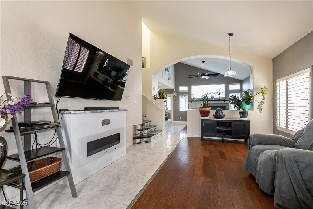 4370 Sunrise Shores Avenue Property Photo 7