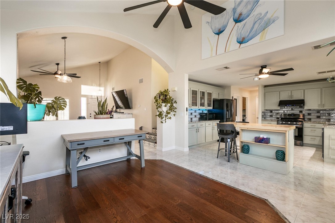 4370 Sunrise Shores Avenue Property Photo 11