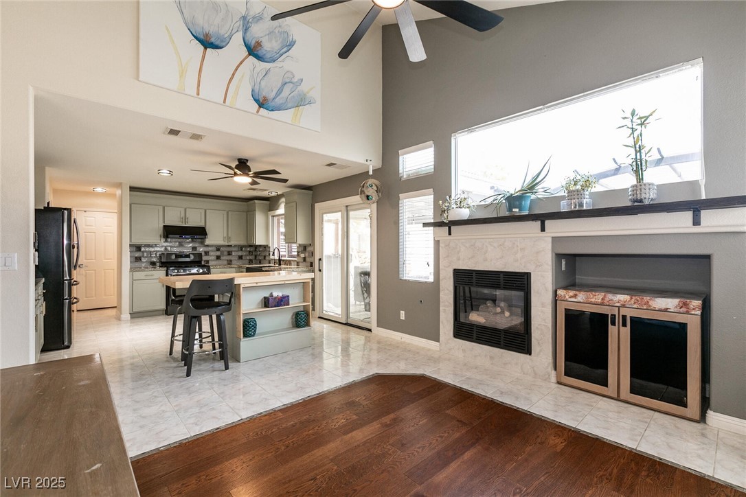 4370 Sunrise Shores Avenue Property Photo 12