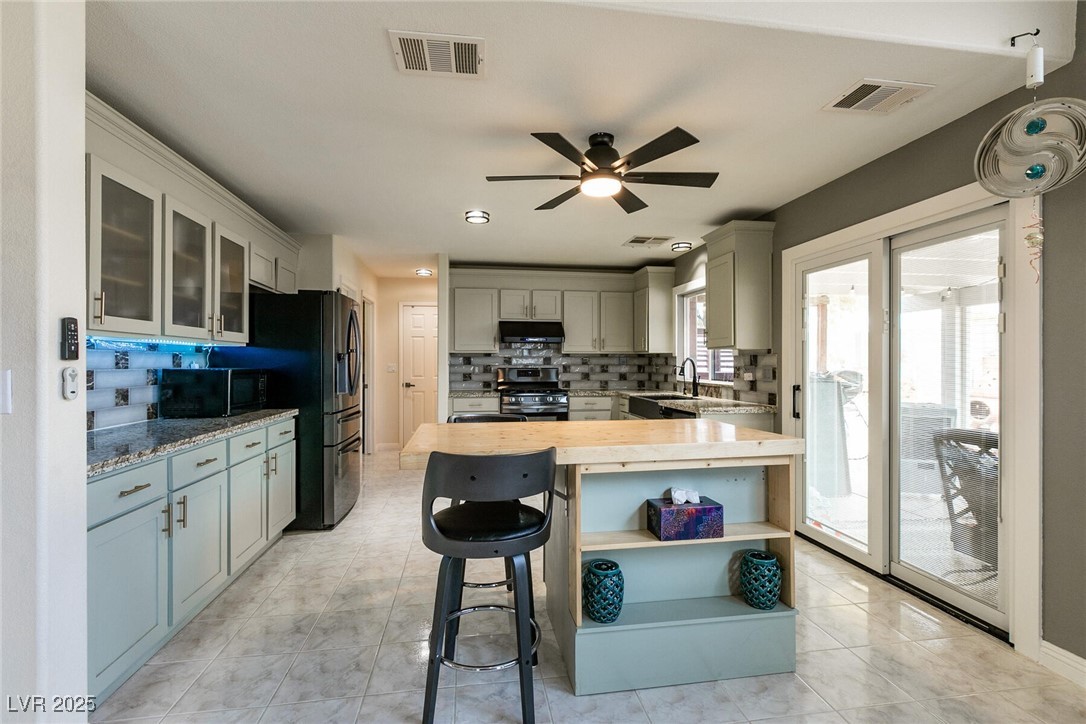 4370 Sunrise Shores Avenue Property Photo 13