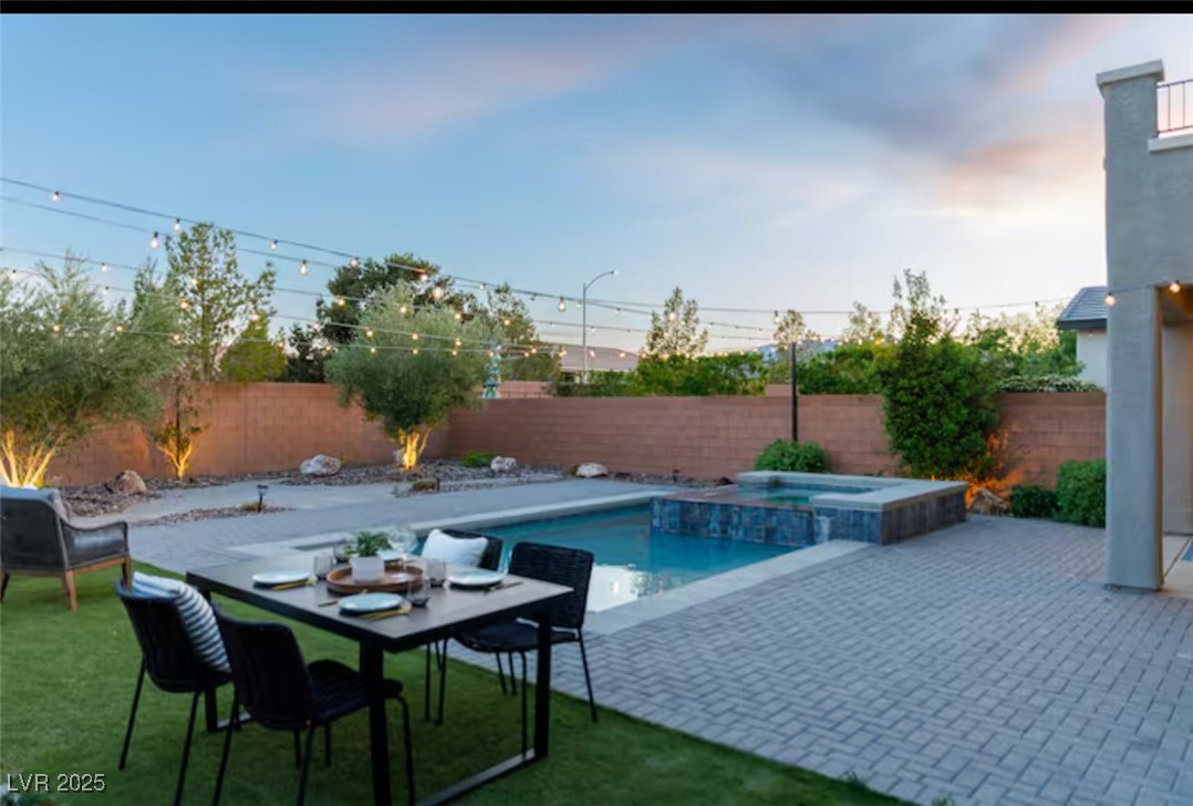 8631 Tortoise Canyon Court Property Photo 2