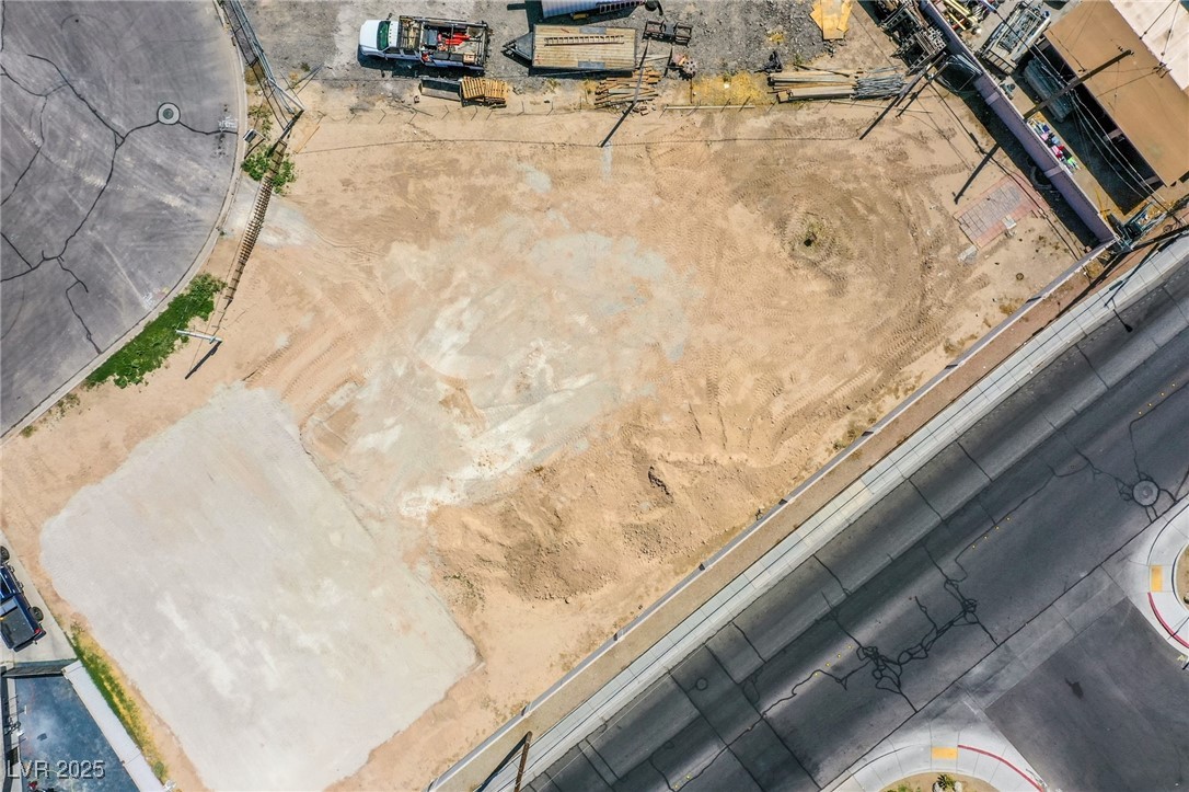 Reynolds Avenue Property Photo 4