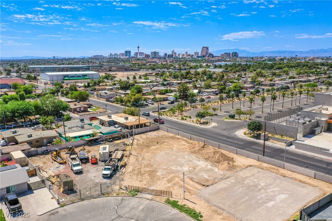 Reynolds Avenue Property Photo 5