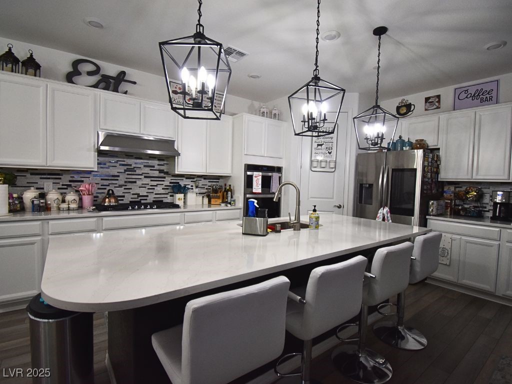 9985 Blackbark Court Property Photo 8