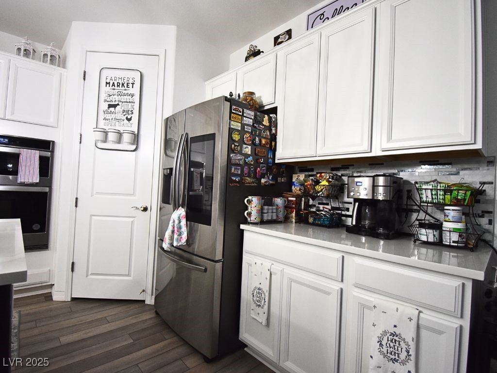 9985 Blackbark Court Property Photo 11