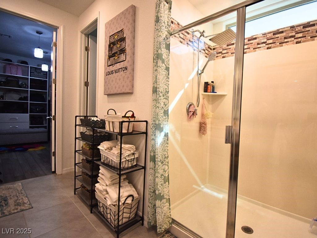 9985 Blackbark Court Property Photo 17