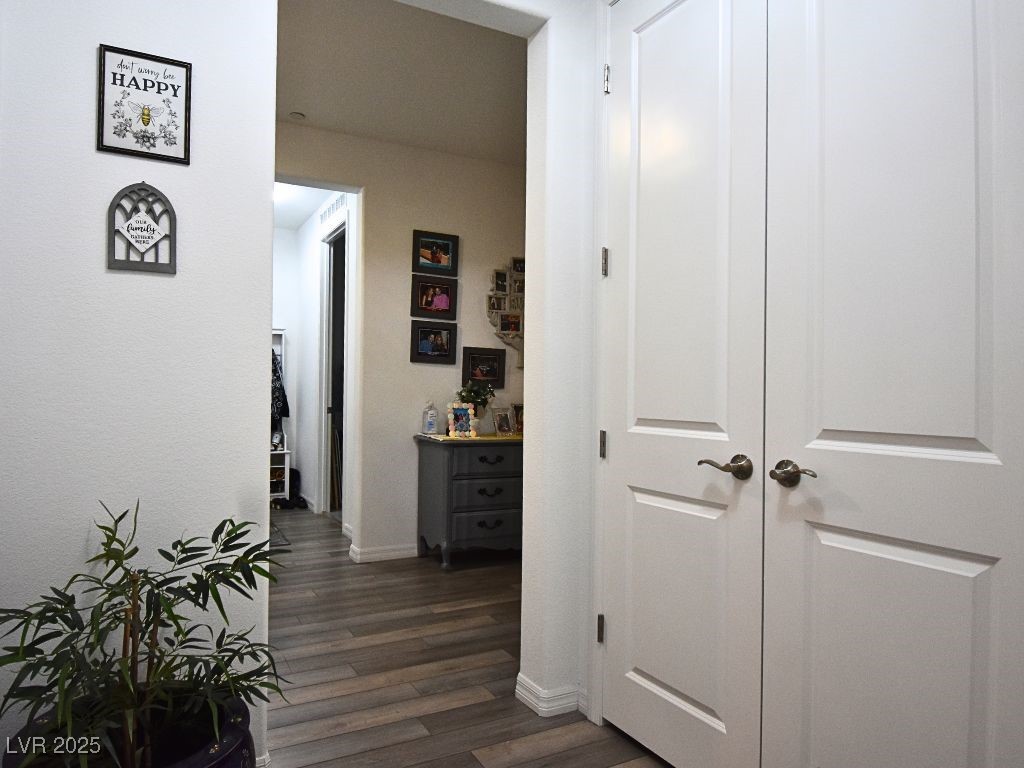 9985 Blackbark Court Property Photo 23