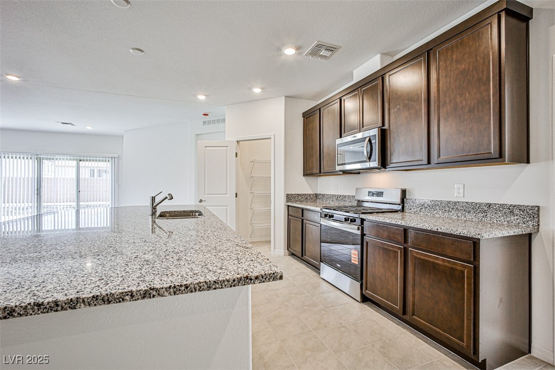 7428 Legacy Point Street Property Photo 17