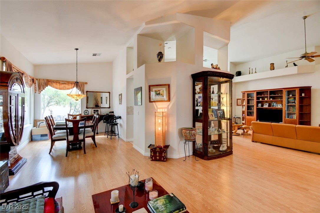 8759 Las Olivas Avenue Property Photo 6