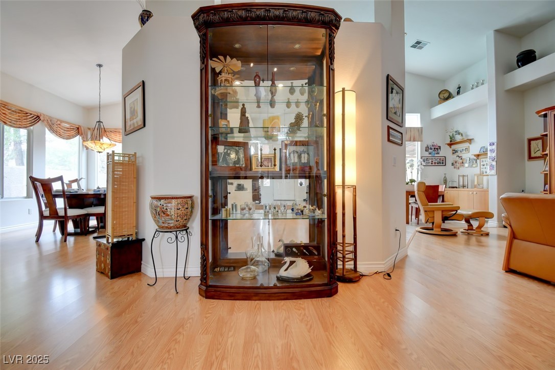 8759 Las Olivas Avenue Property Photo 7