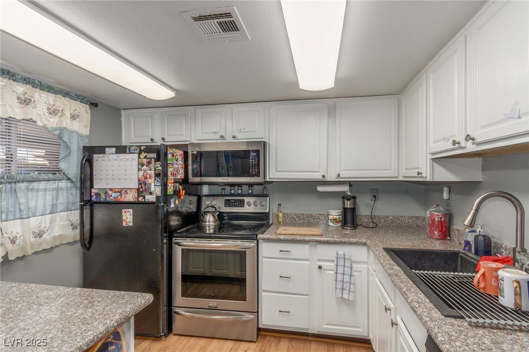 5301 River Glen Drive 205 Property Photo 1