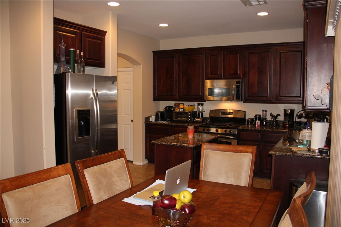 505 Dolphin Point Court Property Photo 2