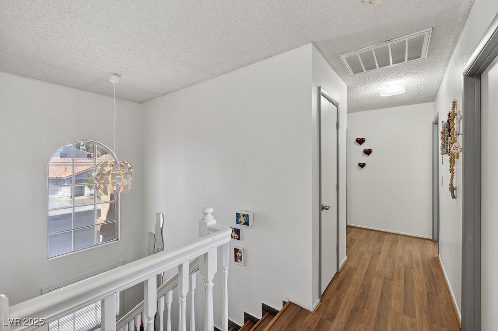 986 Painted Pony Drive Property Photo 17