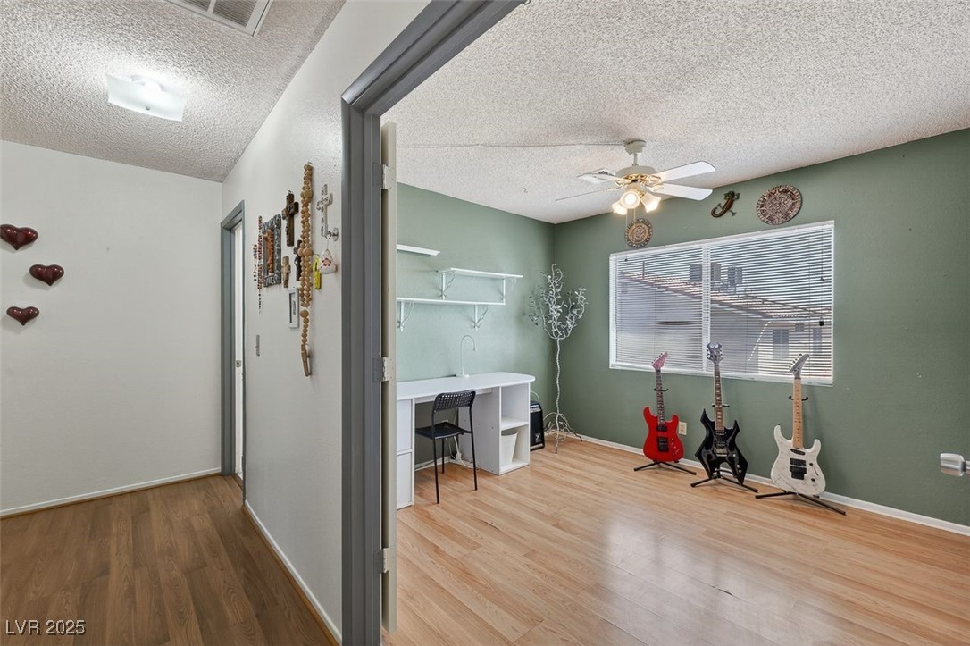 986 Painted Pony Drive Property Photo 18