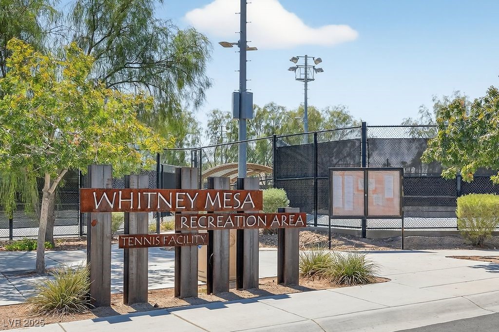 986 Painted Pony Drive Property Photo 36