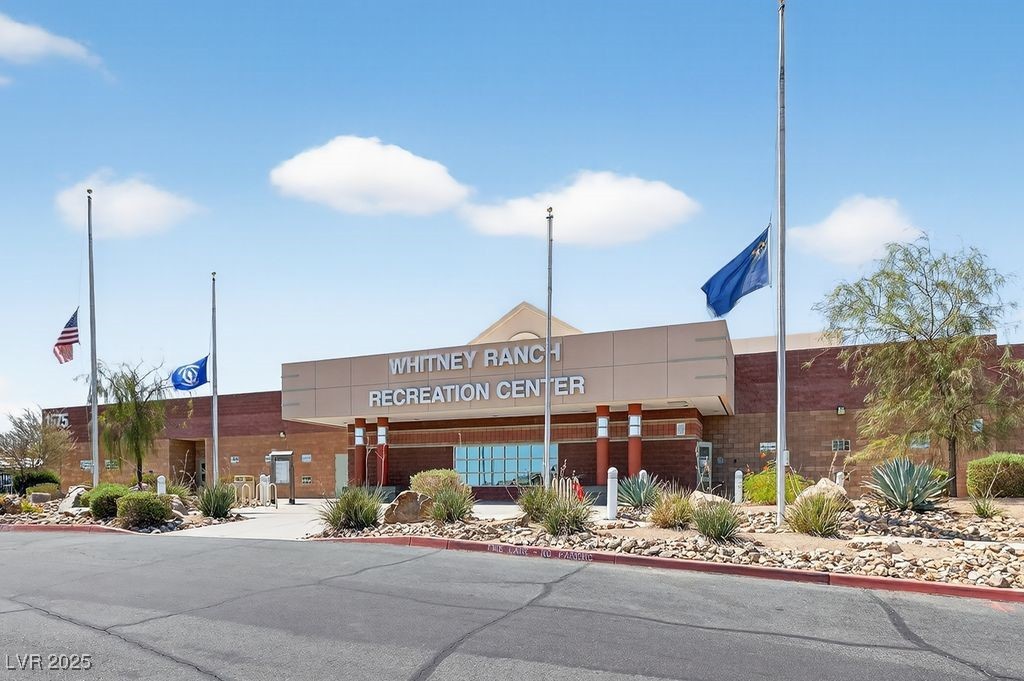 986 Painted Pony Drive Property Photo 38