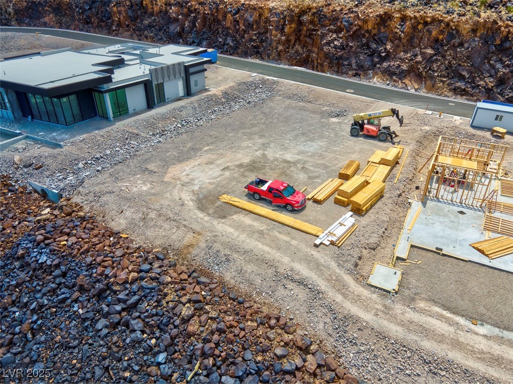 567 Rock Peak Drive Property Photo 10