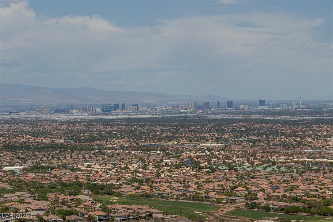 567 Rock Peak Drive Property Photo 11