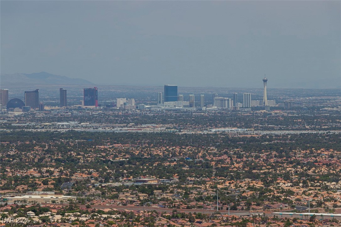 567 Rock Peak Drive Property Photo 13