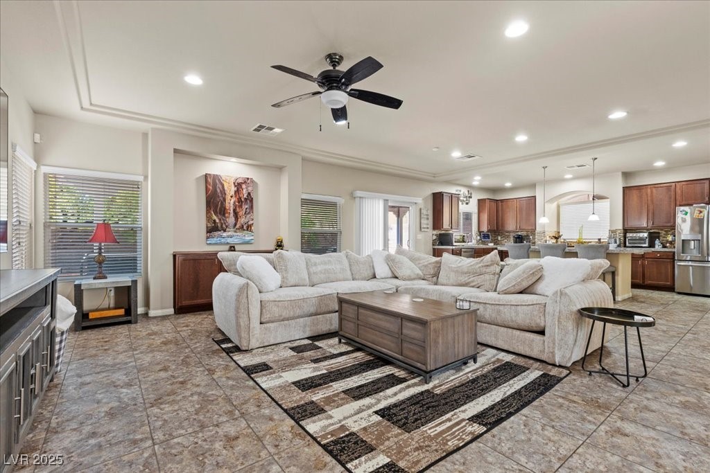 6423 West Camero Avenue Property Photo 7