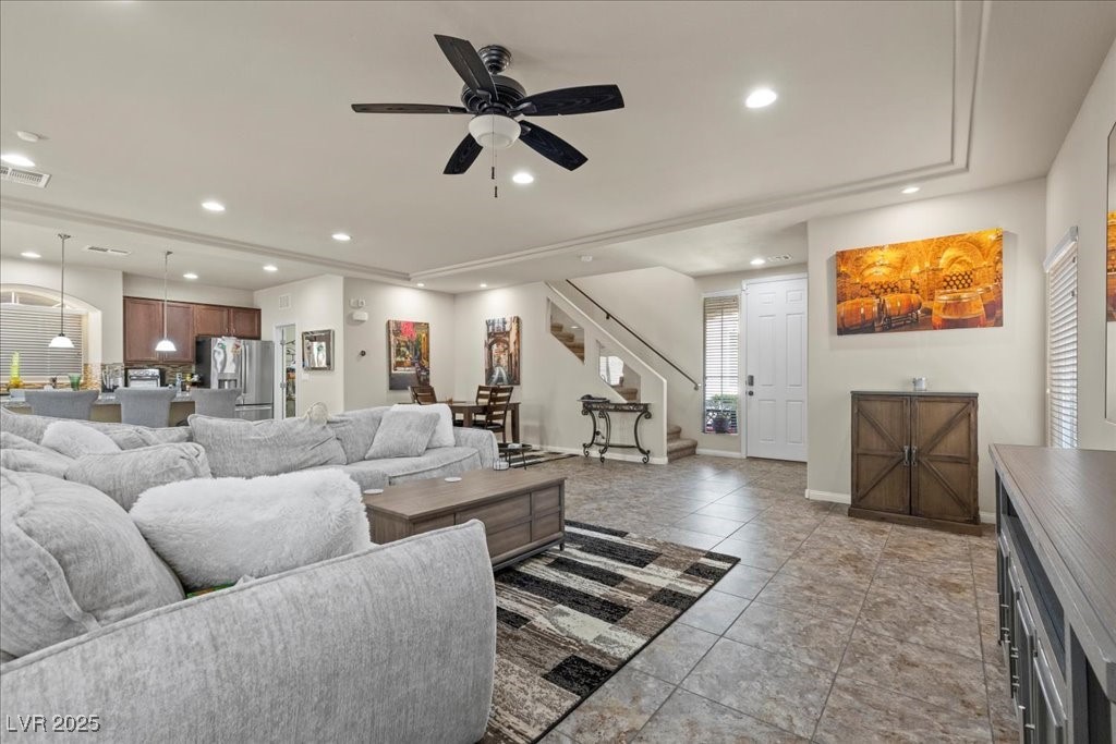 6423 West Camero Avenue Property Photo 9