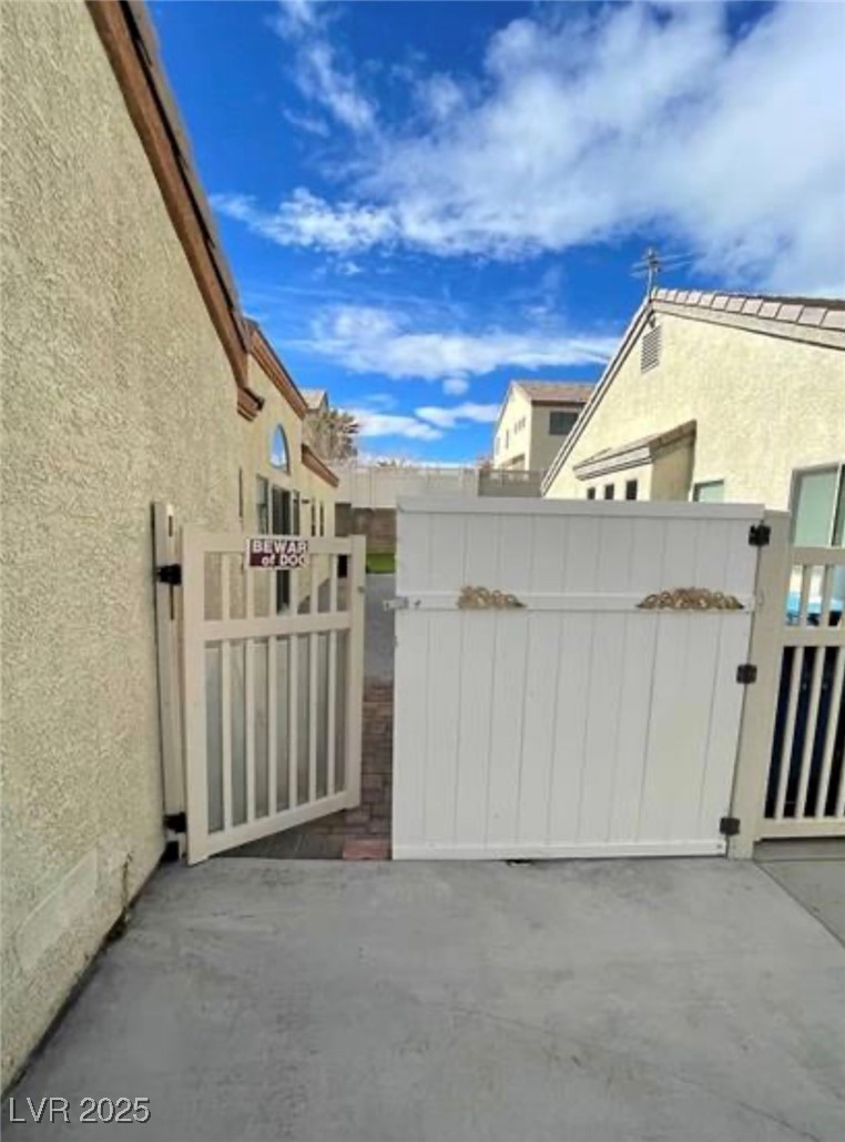 5713 Lawrence Street Property Photo 2