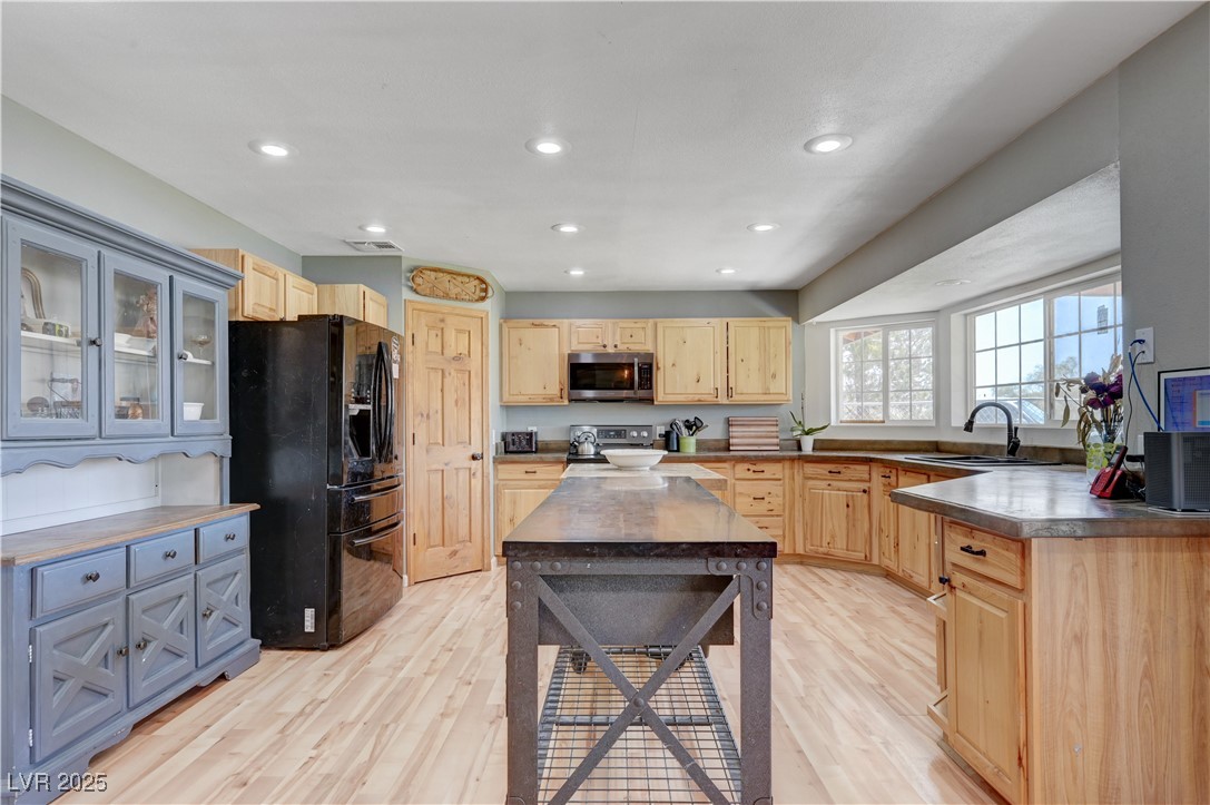1775 South Dude Drive Property Photo 10