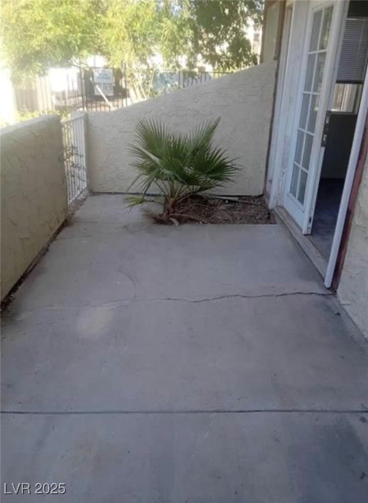 5049 Spencer Street D Property Photo 40