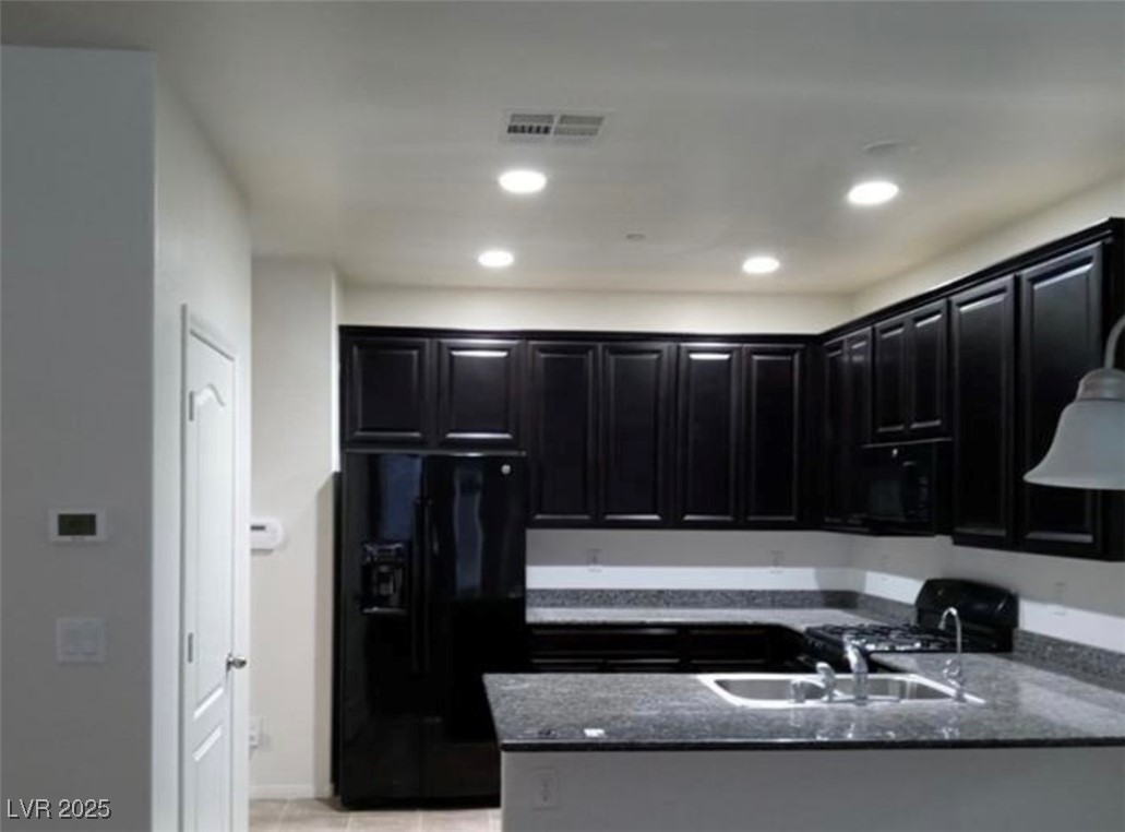 9033 Savvy Seam Court Property Photo 3