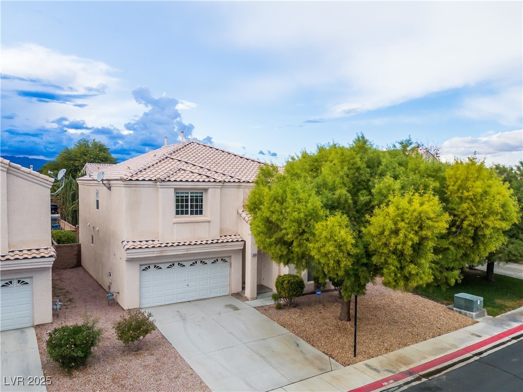 7633 Rainbow Cove Drive Property Photo 1