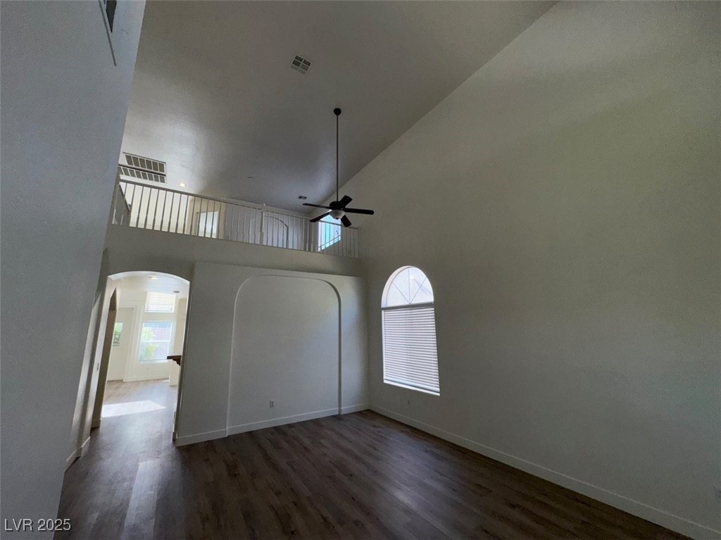 7633 Rainbow Cove Drive Property Photo 11