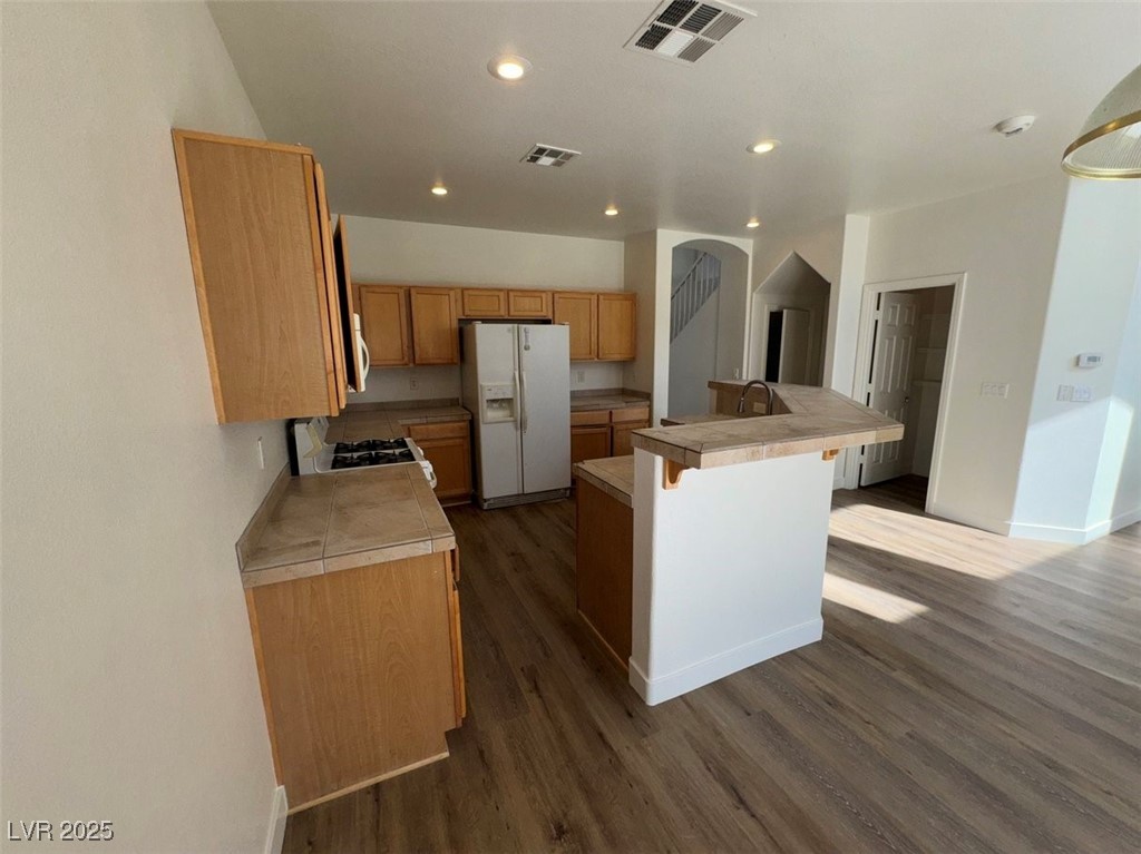 7633 Rainbow Cove Drive Property Photo 18